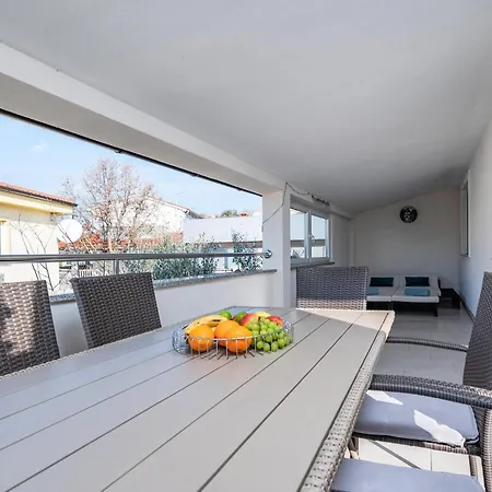 Apartament Lovely In Vodnjan With Kitchen