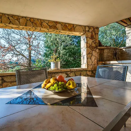 Lovely In Vodnjan With Kitchen *