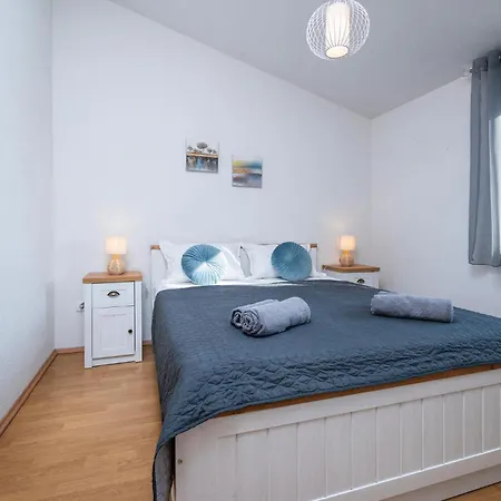 Apartament Lovely In Vodnjan With Kitchen Mednjan